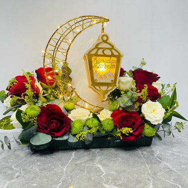 Elegant Floral Tray with Red Roses, LED Crescent Moon & Lush Greenery – Ramadan Decor